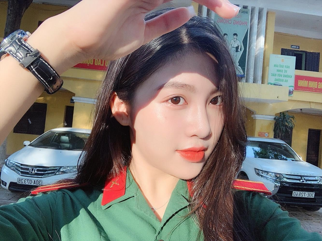 Việt Nam có mỹ nhân được gọi là em gái Phạm Băng Băng, làn da quá hoàn hảo đến nỗi bị nghi gian lận- Ảnh 2.