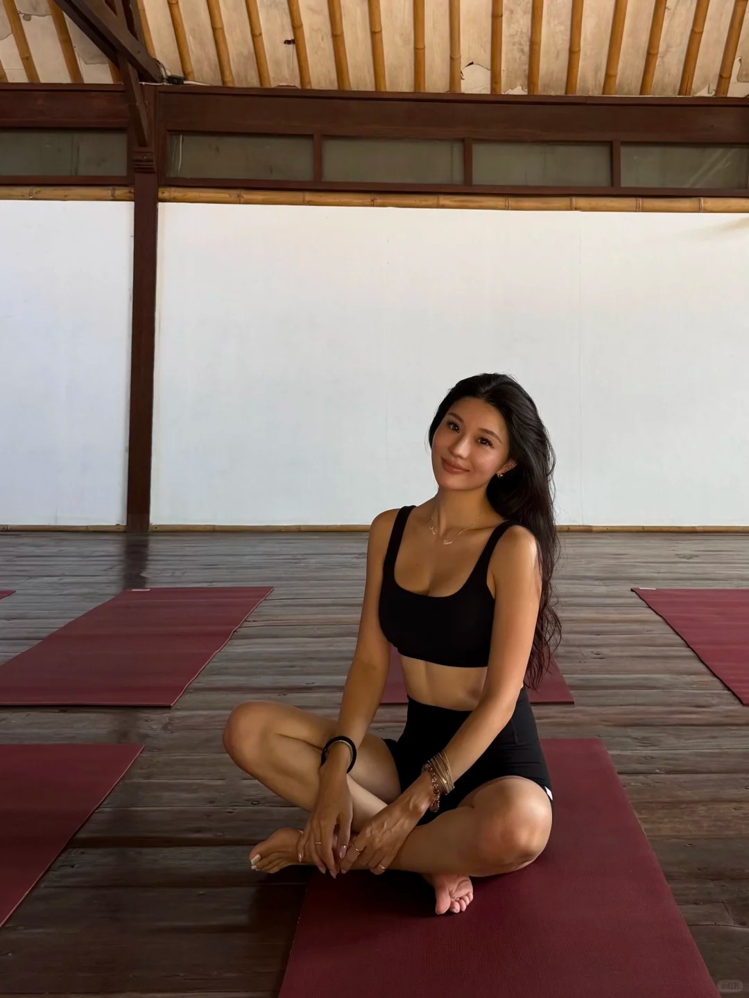 Qua rồi thời “phông bạt” khoe xe sang, đồ hiệu: Giờ 30 tuổi thấy ai có 3 thứ này là đẳng cấp thật sự!- Ảnh 9.