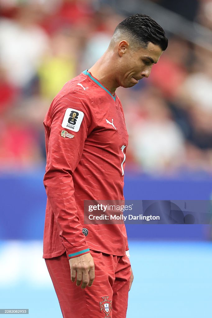 Cris Phan tuyên bố “ở ẩn” vì Cristiano Ronaldo- Ảnh 1.