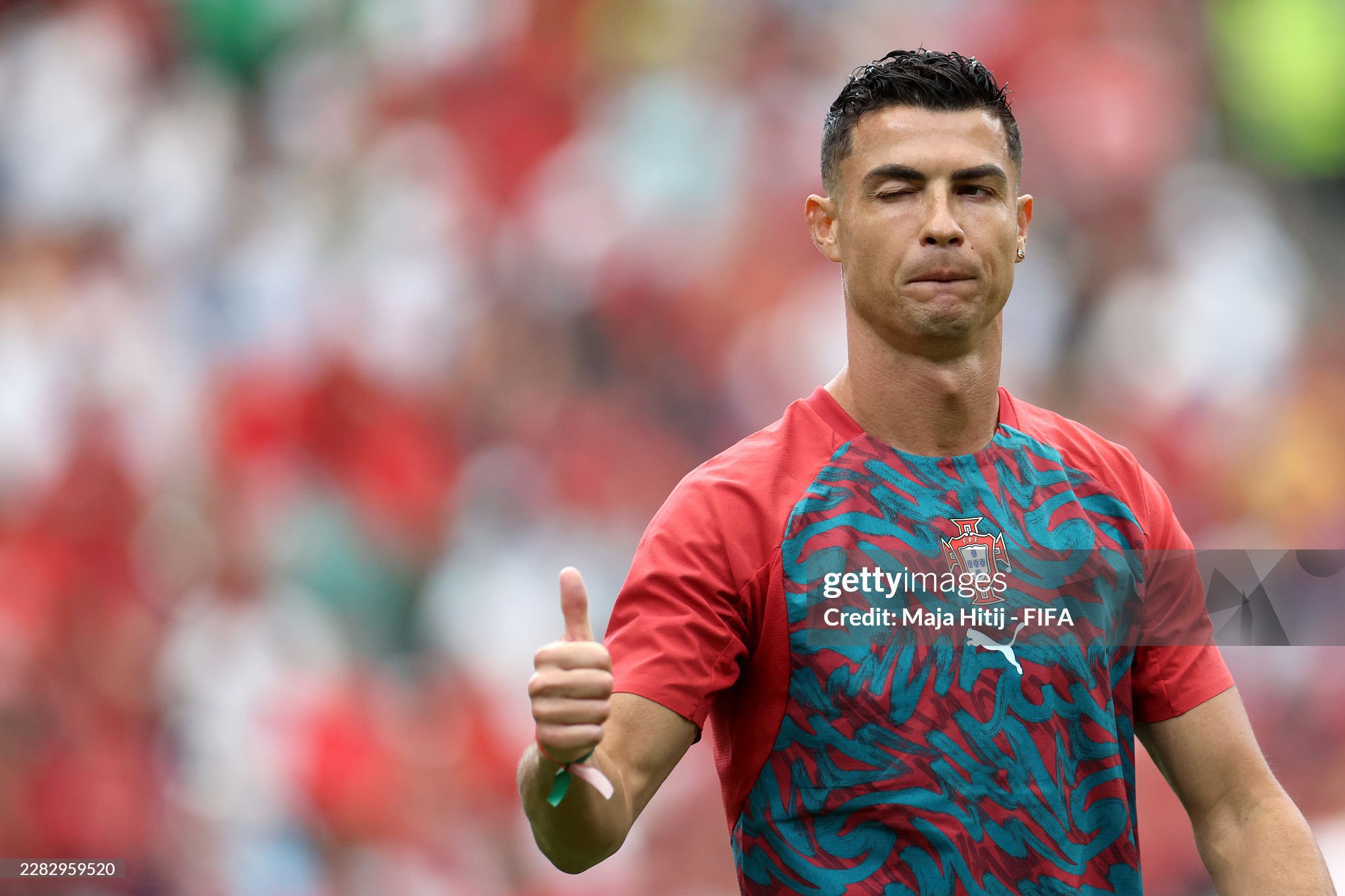 Bồ Đào Nha 1-0 Uzbekistan: Ronaldo ghi bàn, đi vào lịch sử World Cup khi ghi bàn ở 6 kì liên tiếp - Ảnh 9.