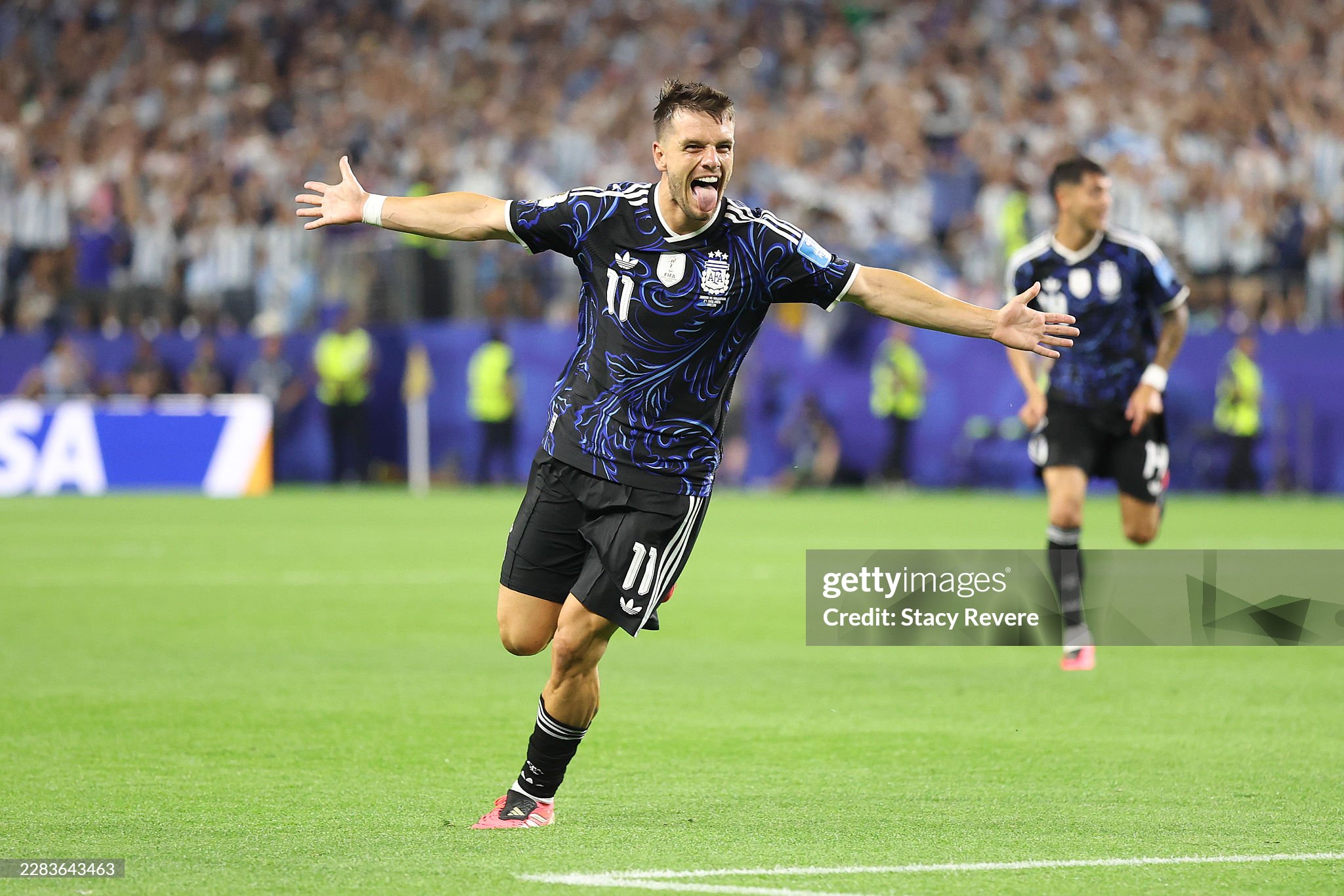 Argentina 3-1 Jordan (Hiệp 2): Messi sút phạt đẳng cấp, kéo dài kỉ lục ghi bàn ở World Cup - Ảnh 9.