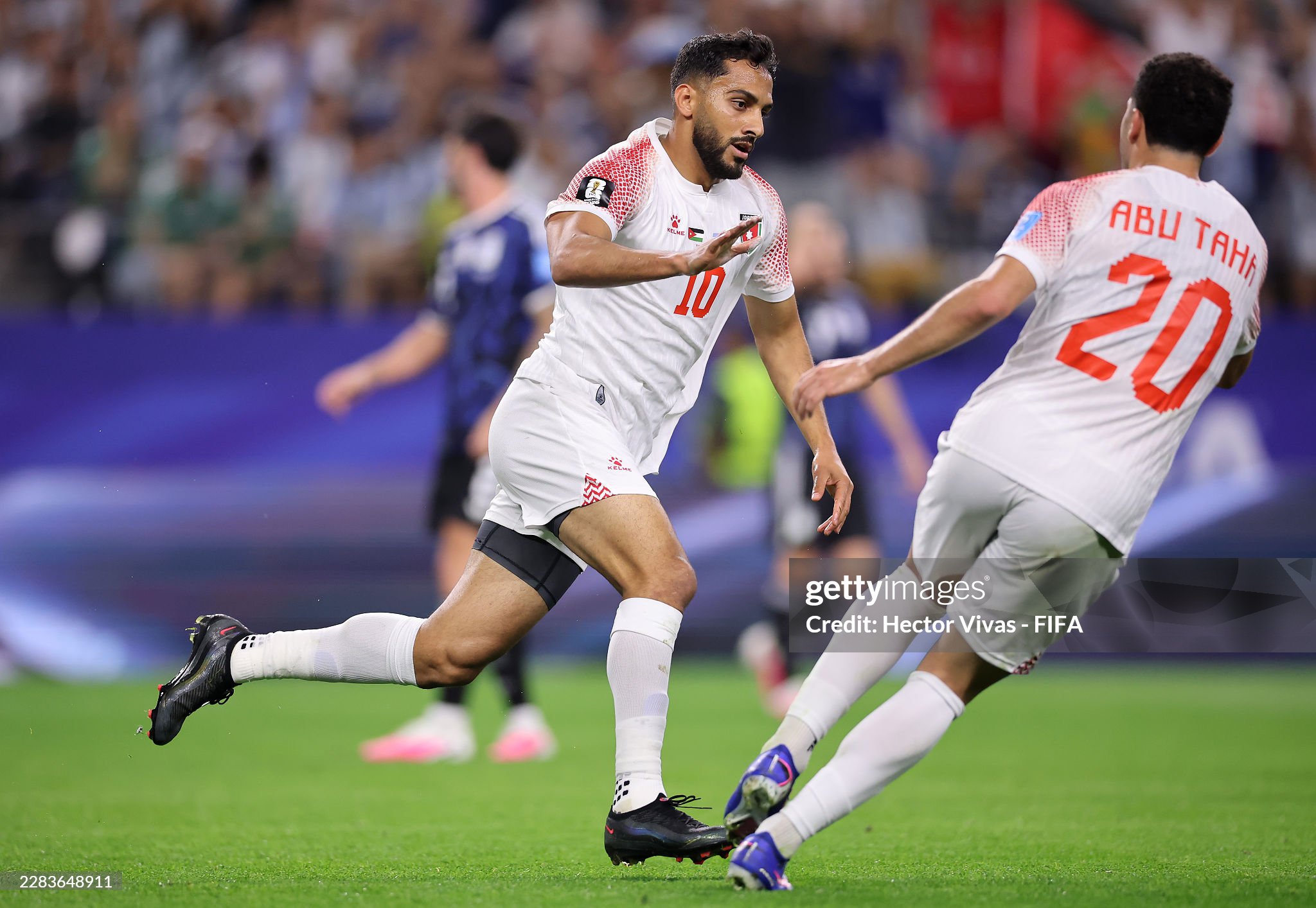 Argentina 3-1 Jordan (Hiệp 2): Messi sút phạt đẳng cấp, kéo dài kỉ lục ghi bàn ở World Cup - Ảnh 3.
