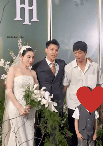 Công Phượng, Văn Toàn đổ bộ đám cưới hot nhất làng bóng đá- Ảnh 1.