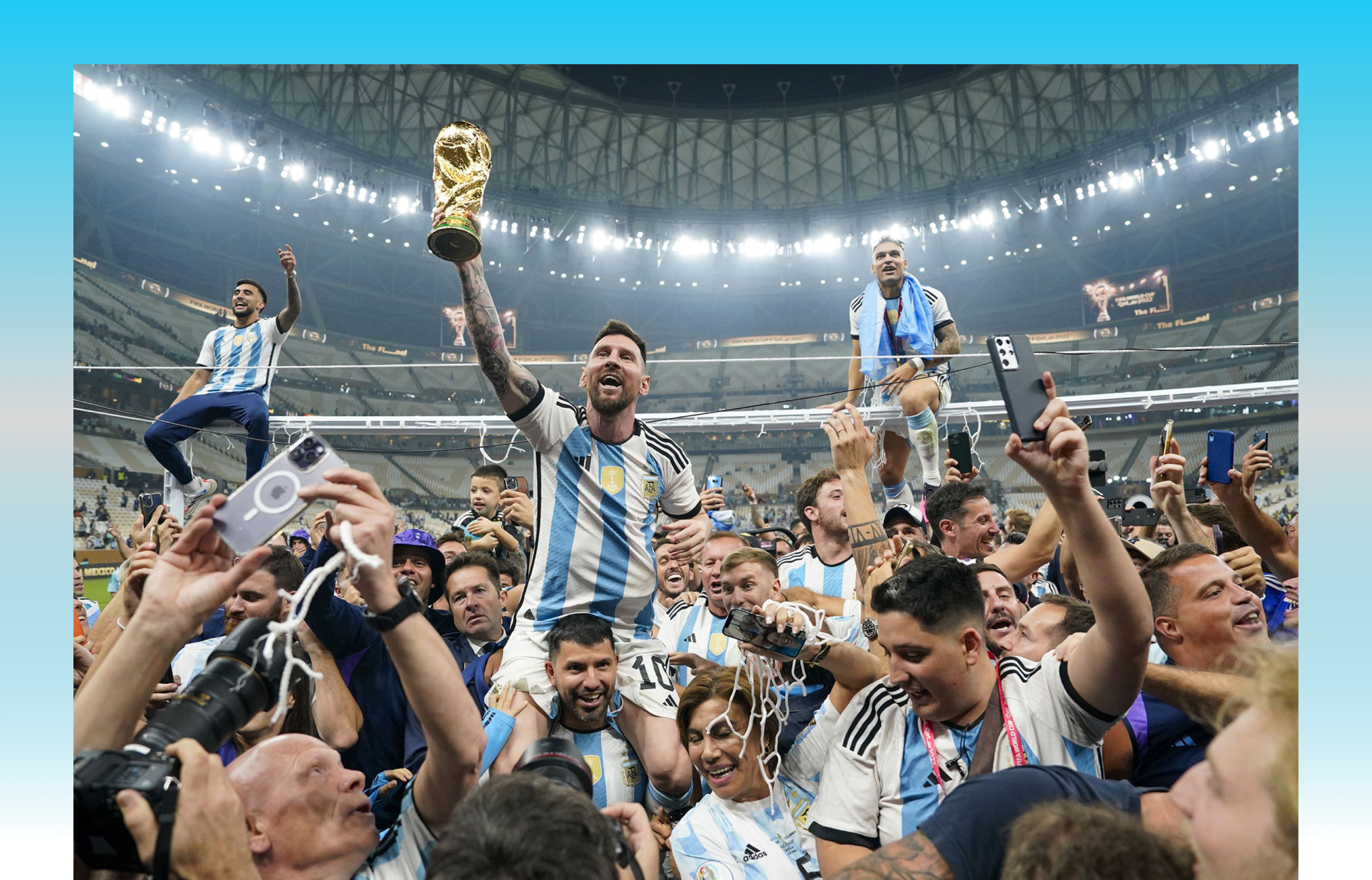Dù U40, tôi vẫn khóc khi Messi vô địch World Cup - Ảnh 2.