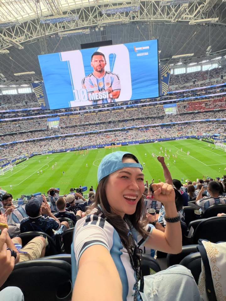 Mỹ Tâm vỡ òa khi lần đầu xem Messi thi đấu ngoài đời, chứng kiến luôn khoảnh khắc lịch sử tại World Cup 2026- Ảnh 3.