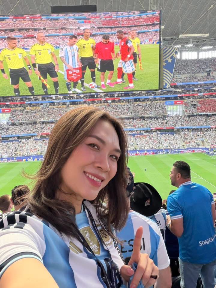 Mỹ Tâm vỡ òa khi lần đầu xem Messi thi đấu ngoài đời, chứng kiến luôn khoảnh khắc lịch sử tại World Cup 2026- Ảnh 6.