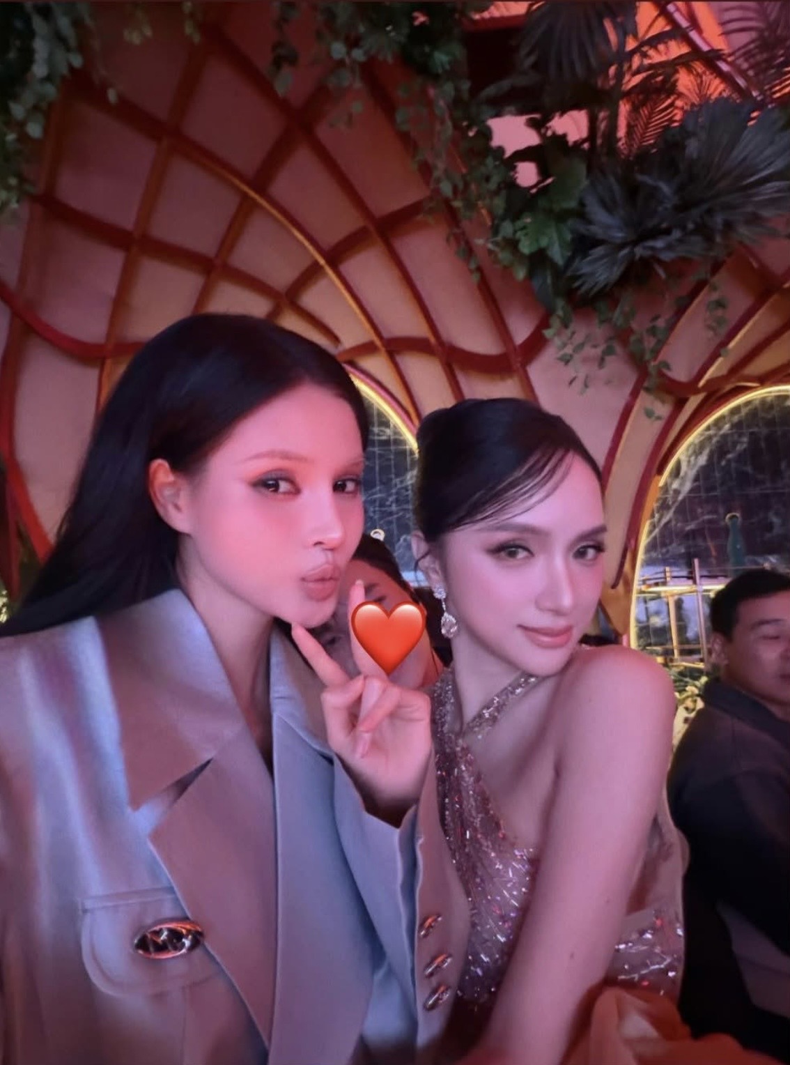 Hương Giang báo chuyện khó tin khi xuất viện: "Bệnh viện đã truyền thứ thần thánh gì vào người em?"- Ảnh 2.