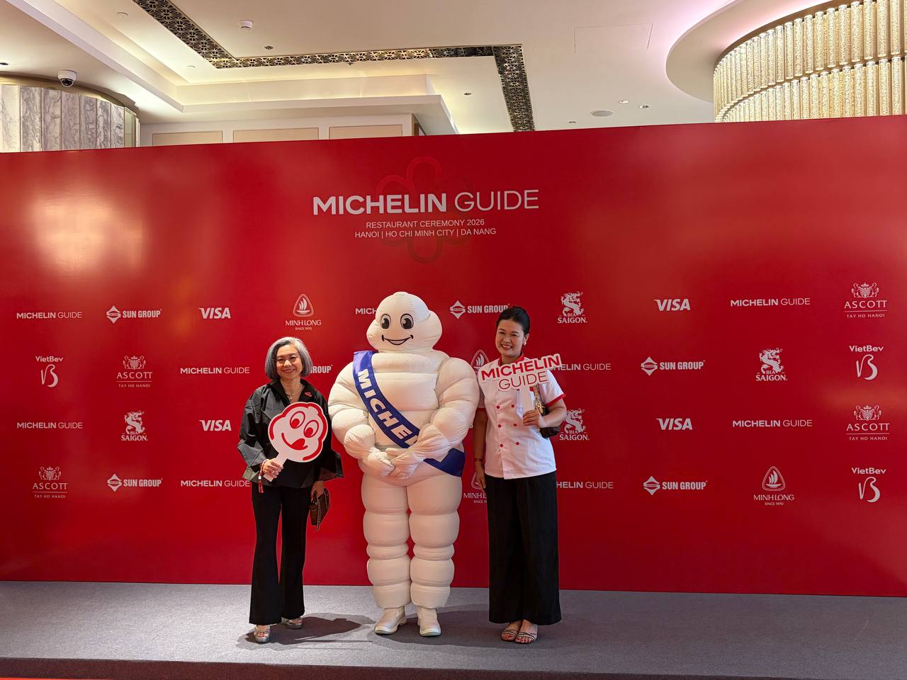 Michelin 2026 bùng nổ tranh cãi: Không hề có bánh mì trong danh sách Bib Gourmand, Bánh cuốn Bà Hoành lọt top gây khó hiểu - Ảnh 17.