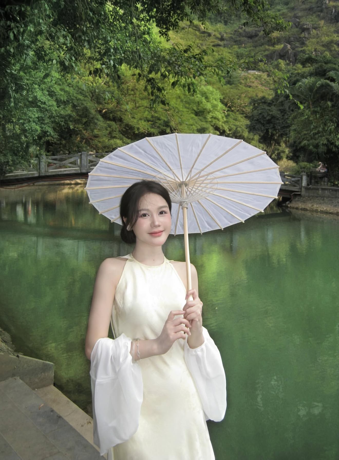 Du lịch Ninh Bình: Không cần một câu chuyện rùng rợn thất thiệt để thu hút đám đông hiếu kỳ! - Ảnh 17.