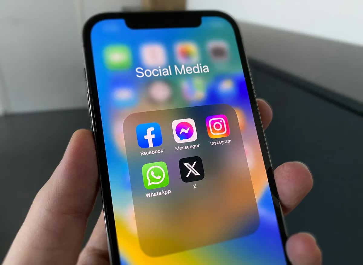 Facebook ra mắt chế độ tìm kiếm AI- Ảnh 2. Facebook ra mắt chế độ tìm kiếm AI- Ảnh 2.