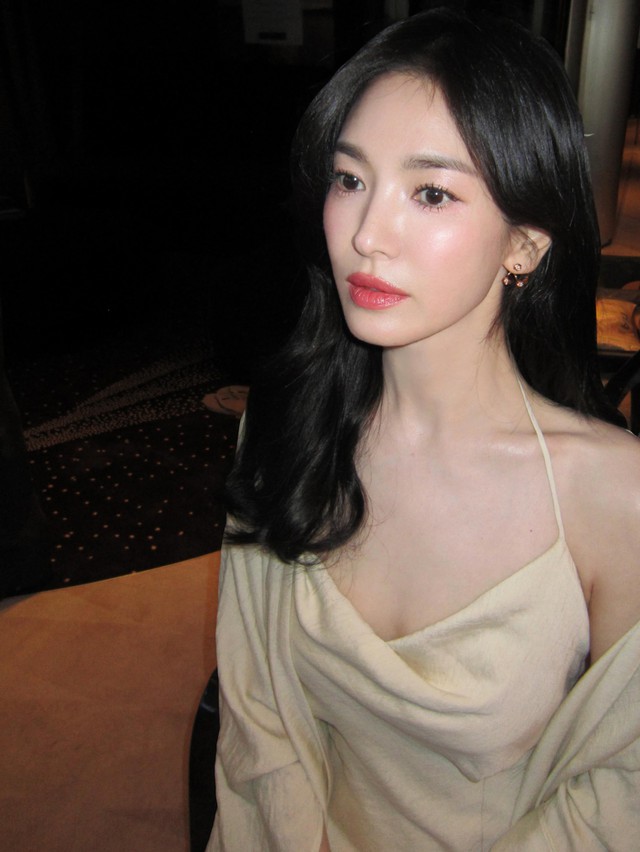 Thức uống "nhả nắng" rẻ bèo còn ngăn ngừa lão hoá, được cả Song Hye Kyo và Ha Ji Won ưa chuộng- Ảnh 1.