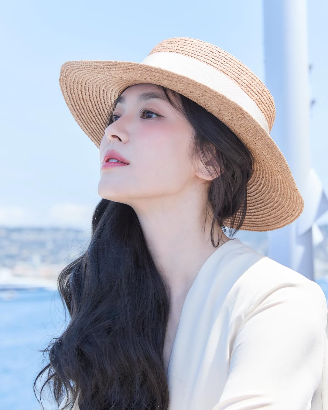 Tròn 7 năm Song - Song ly hôn: Song Hye Kyo tái sinh thành nữ hoàng, Song Joong Ki "còn cái nịt"- Ảnh 4.