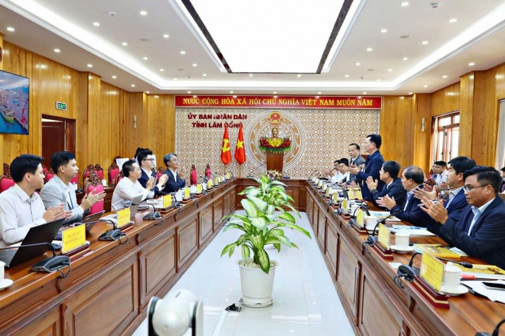 Sau khi Vingroup, Sun Group, Novaland, T&T Group... đổ bộ, tỉnh rộng nhất cả nước sắp có chuỗi dự án xanh trị giá 55.000 tỷ đồng- Ảnh 2.
