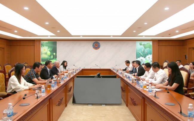 Thứ trưởng Cao Anh Tuấn: TikTok tiếp tục đồng hành sâu hơn với tiến trình phát triển của Việt Nam Thứ trưởng Cao Anh Tuấn: TikTok tiếp tục đồng hành sâu hơn với tiến trình phát triển của Việt Nam