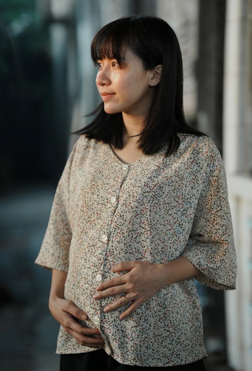 Lần đầu có mỹ nhân Việt tháo sụn mũi giả để đóng gái quê, netizen nhìn xong chỉ thốt lên "thật quá vô lý"- Ảnh 1.