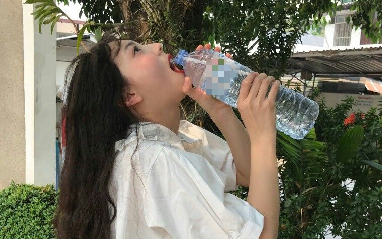 Không đói nhưng bụng vẫn phát ra âm thanh lạ? Bác sĩ nhắc nhở 8 nguyên nhân: Coi chừng người đầy bệnh tật! - Ảnh 2.