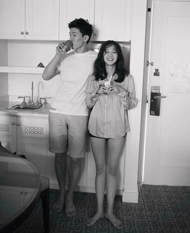 “Thầy giáo” bảnh nhất lúc này: U50 body hết nước chấm, cùng vợ làm thành couple mặc chất suốt một thập kỷ- Ảnh 19.