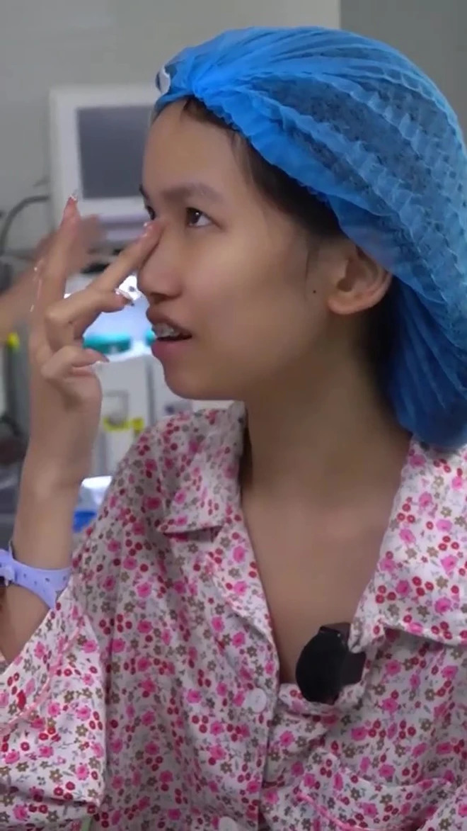 Mắc cỡ giùm tiểu thư Việt chi 200 triệu dao kéo: Diễn xuất thua cả AI, xem Ngu Thư Hân còn thấy hay hơn- Ảnh 8.