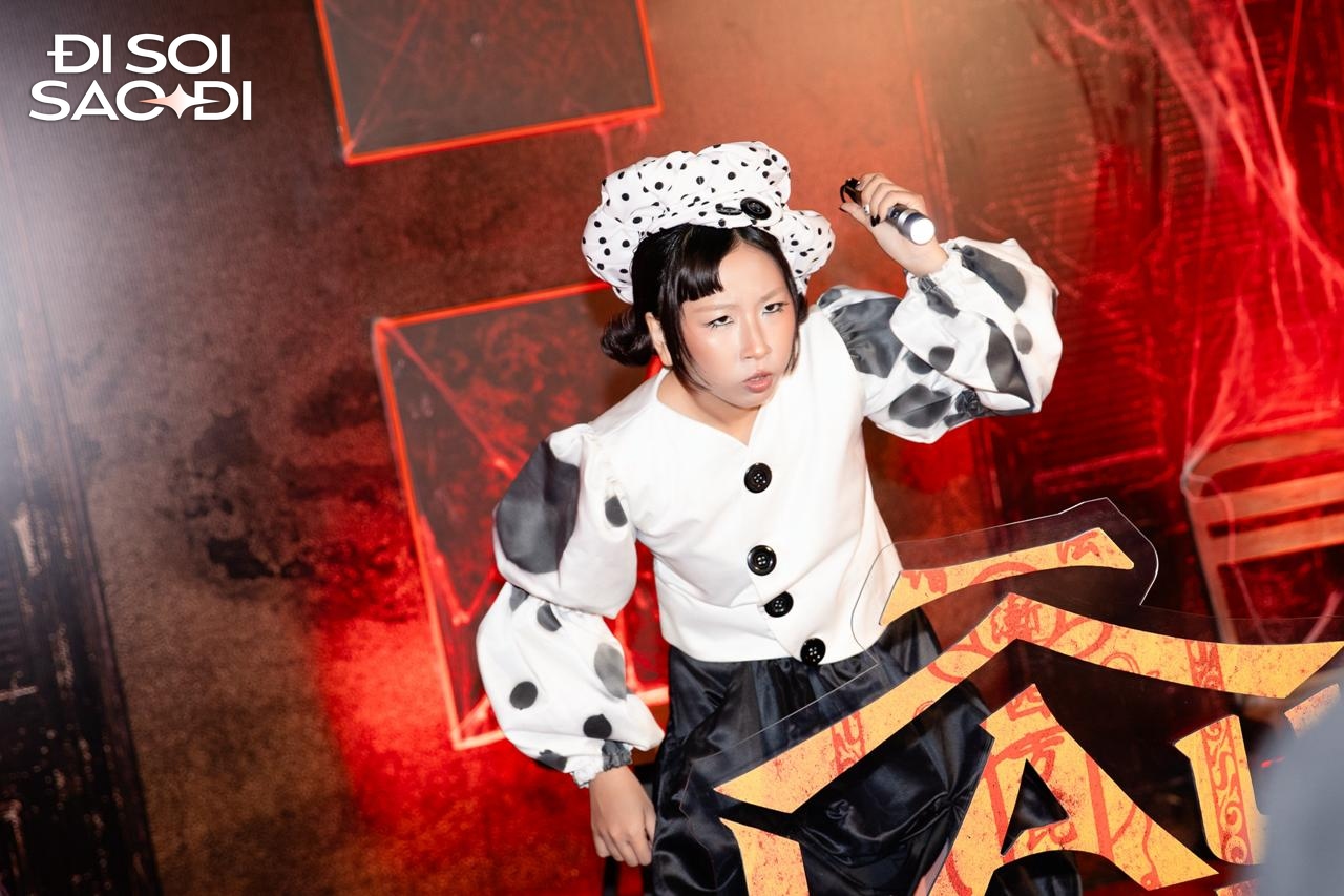 Thảm đỏ HOT nhất hôm nay: Mỹ nam Mưa Đỏ đẹp trai ngời ngời, “nữ hoàng mỏ hỗn” chiếm spotlight nhờ nhan sắc nổi loạn- Ảnh 4. Thảm đỏ HOT nhất hôm nay: Mỹ nam Mưa Đỏ đẹp trai ngời ngời, “nữ hoàng mỏ hỗn” chiếm spotlight nhờ nhan sắc nổi loạn - Ảnh 5.