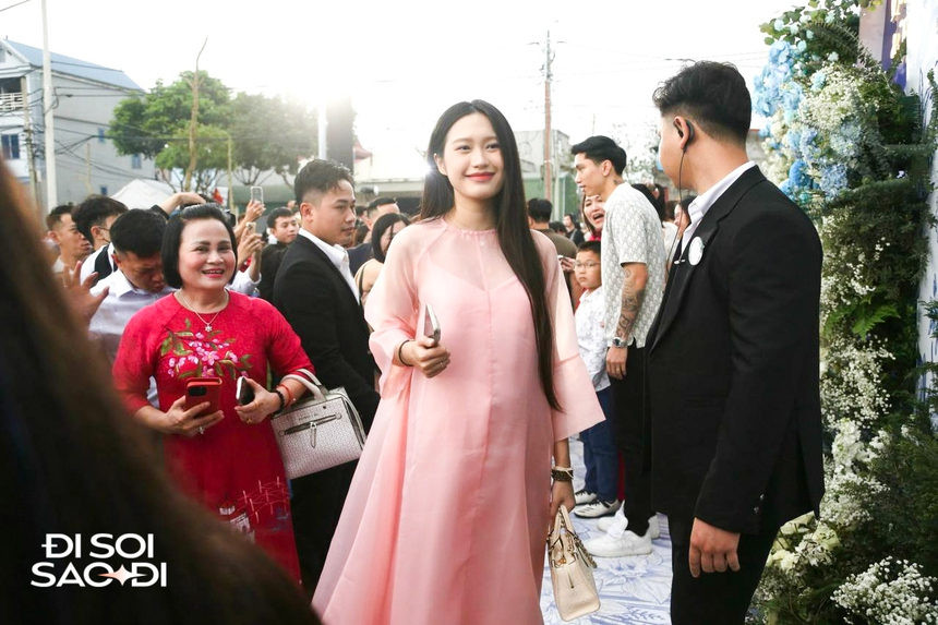 Doãn Hải My lên đồ đi ăn cưới là rõ đẳng cấp Top 10 Hoa hậu Việt Nam, khác hẳn style nhạt nhạt thường ngày- Ảnh 8.