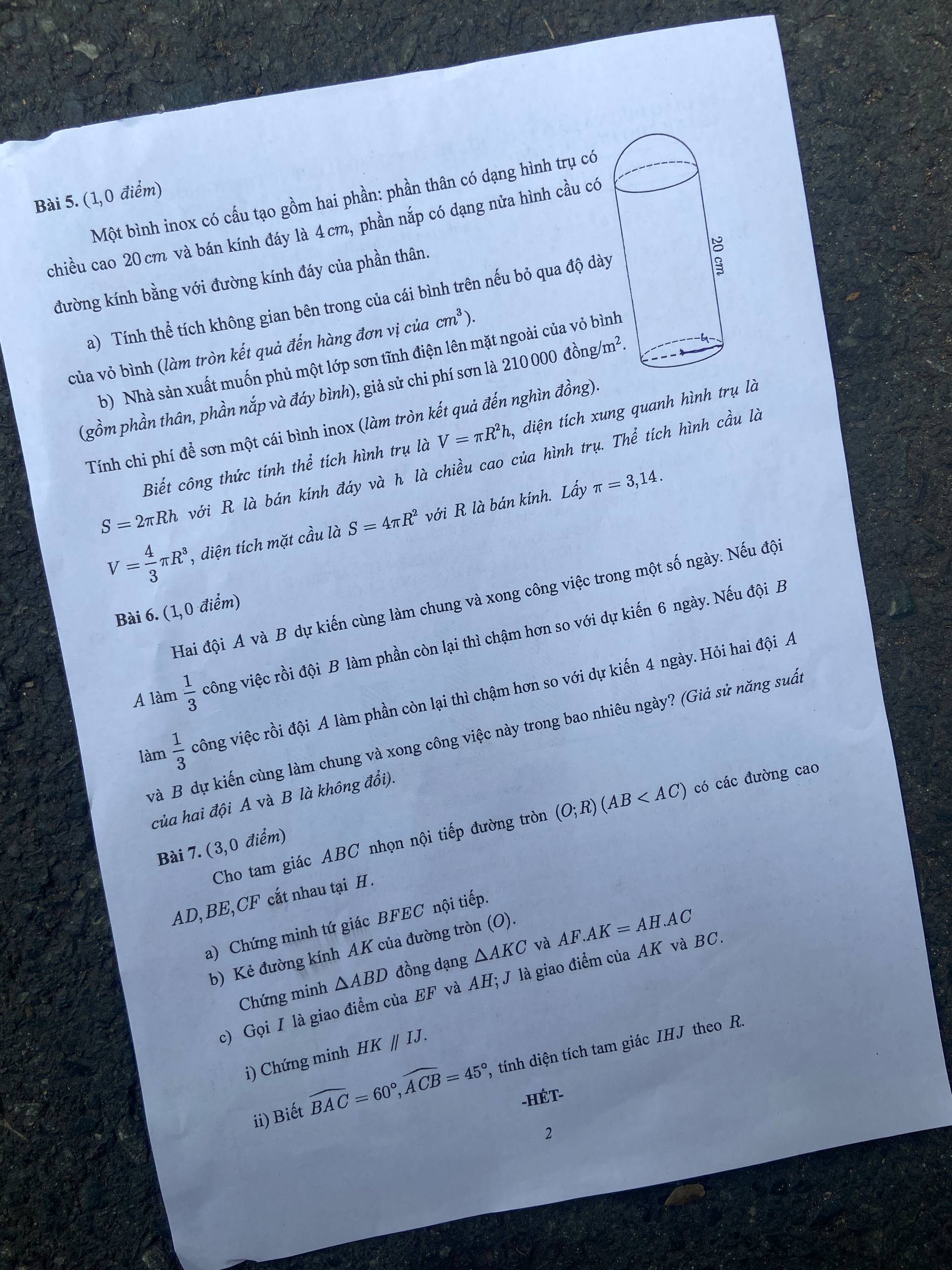 Thi vào lớp 10 TP.HCM buổi cuối: Đề Toán "dễ thở" nhưng phân hóa cao, sĩ tử vui vì đã hoàn thành nhiệm vụ - Ảnh 21.