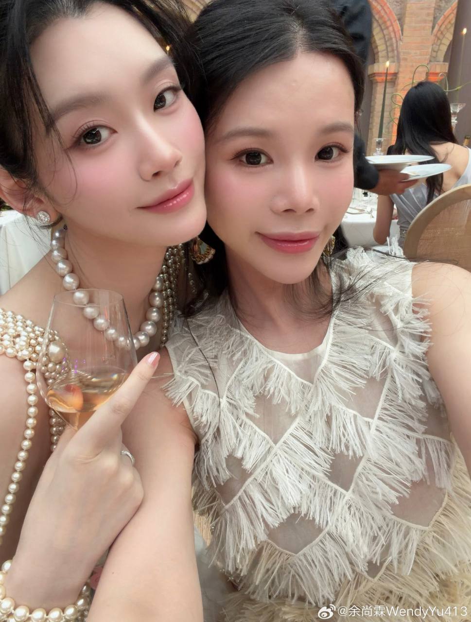 Đám cưới của nàng dâu gia tộc nghìn tỷ Hề Mộng Dao: 3 tạo hình đắt giá ngang cả một gia tài- Ảnh 18.
