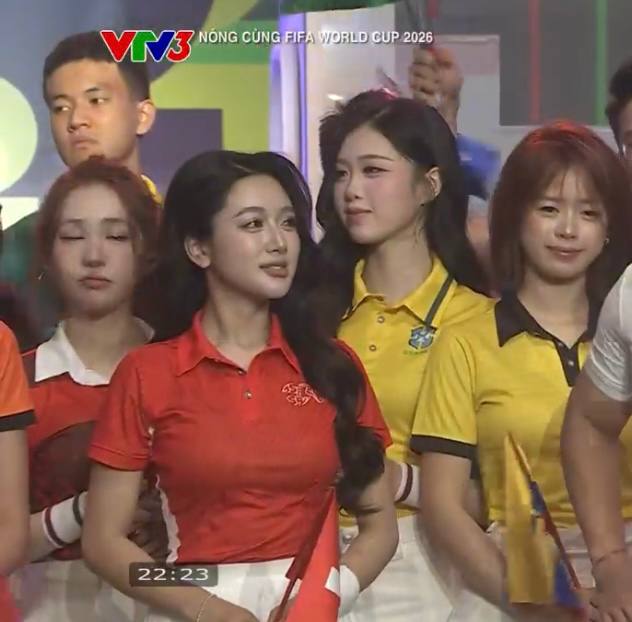 Dàn người đẹp Nóng cùng FIFA World Cup 2026 lộ diện: Có 1 mỹ nhân lên TV còn đẹp hơn ảnh tự đăng - Ảnh 6.