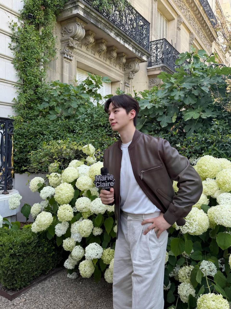 "Chảo lửa" Paris nóng 40 độ nhưng dàn khách mời vẫn thời trang chấp thời tiết, ai nhìn cũng muốn đổ mồ hôi hộ- Ảnh 10.
