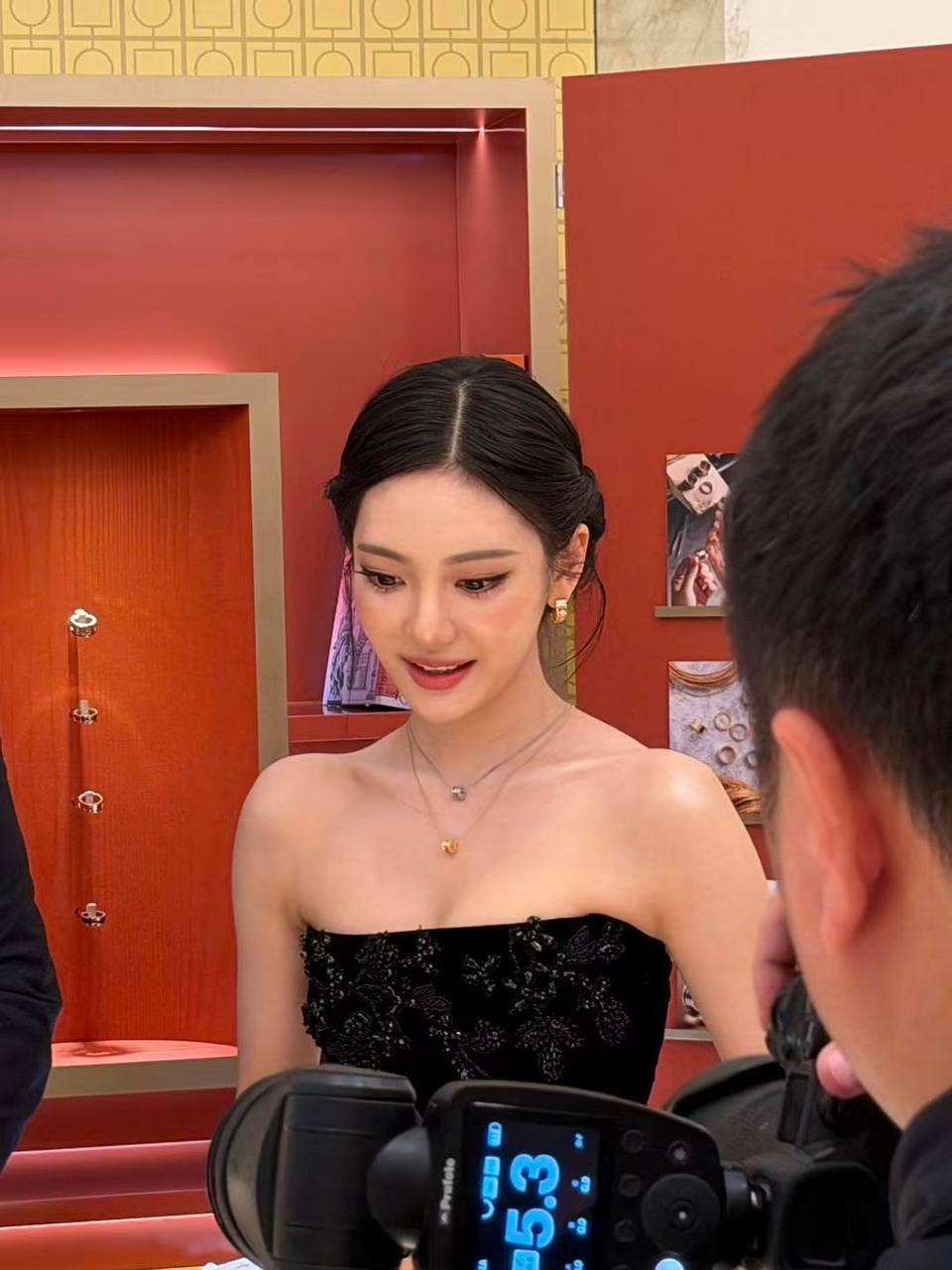 Ngược đời mỹ nhân khiến cam thường phải “đầu hàng”, ảnh chưa chỉnh sửa còn đẹp hơn photoshop- Ảnh 4.