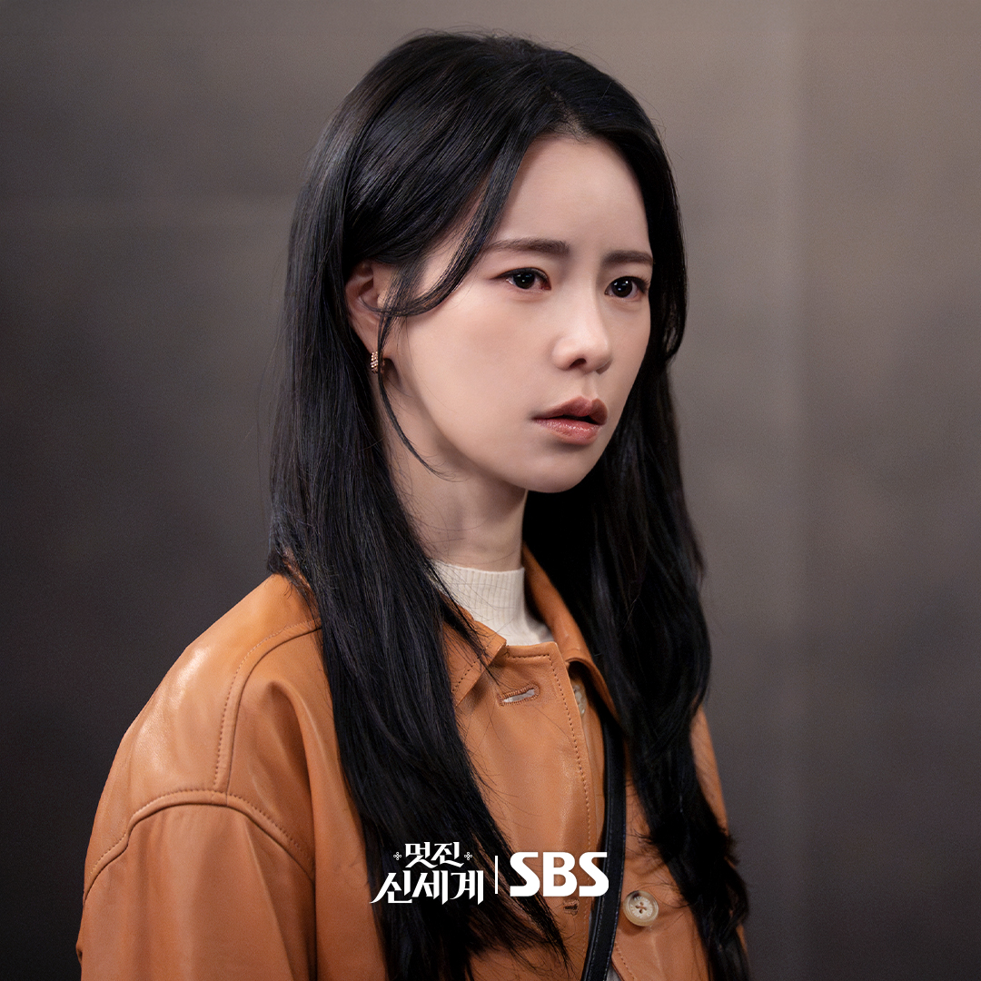 "Đối thủ" của Song Hye Kyo thừa nhận sợ lão hóa- Ảnh 1.