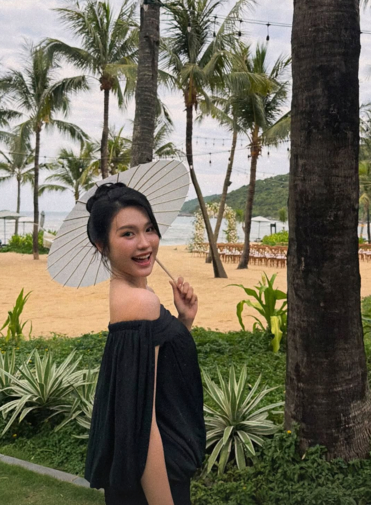 Doãn Hải My lên đồ đi ăn cưới là rõ đẳng cấp Top 10 Hoa hậu Việt Nam, khác hẳn style nhạt nhạt thường ngày- Ảnh 9.