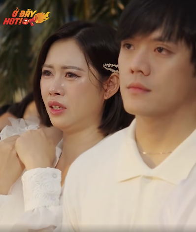 Đằng sau bộ ảnh cưới độc lạ khiến MXH rần rần: Chú rể điển trai dành cả một thập kỷ chờ cái gật đầu của "bà trùm nông sản"- Ảnh 27.