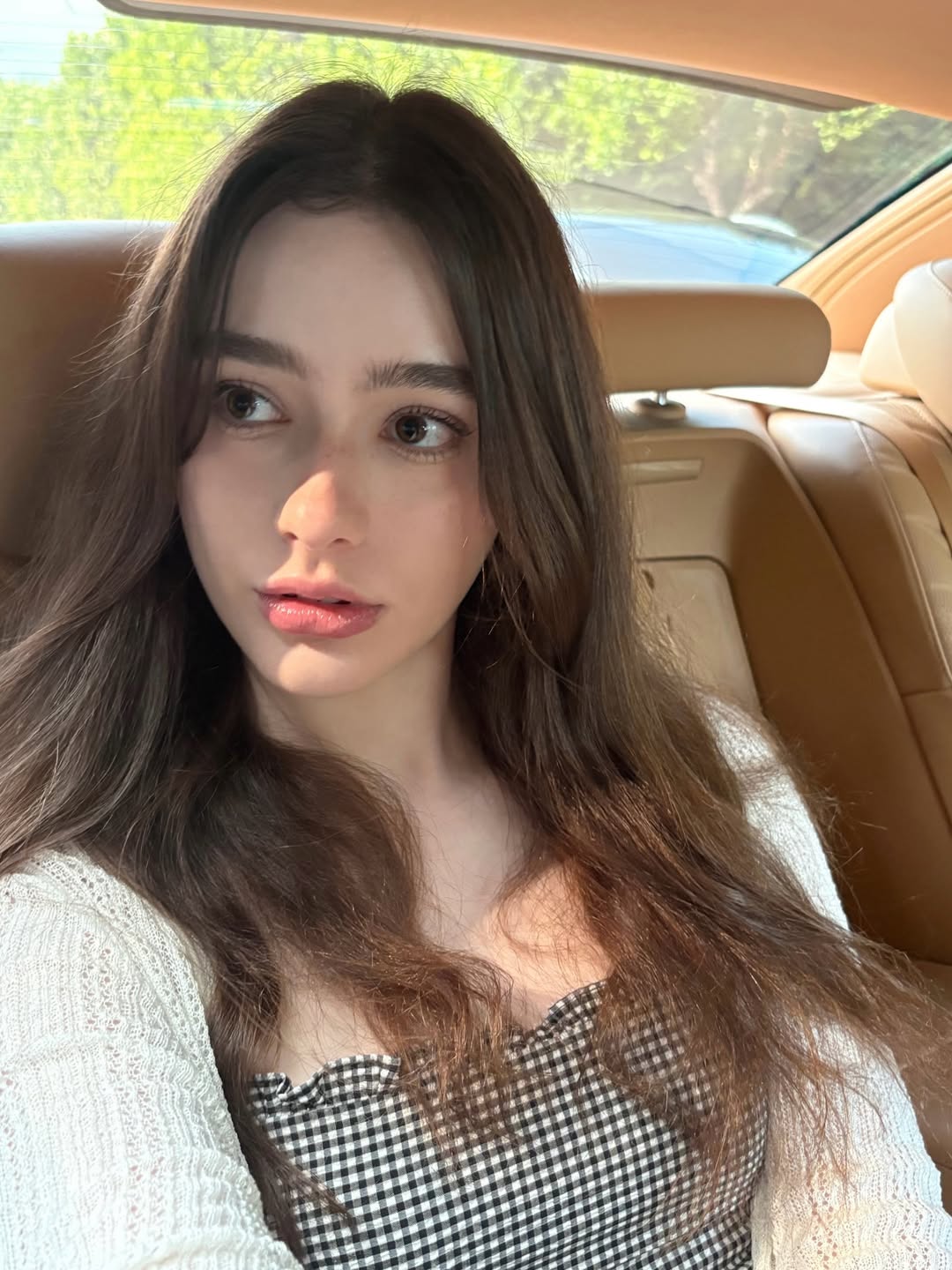 "Thiên thần Nga" sở hữu gương mặt đẹp nhất thế giới, ai gặp cũng phải cảm thán về một điểm- Ảnh 2.