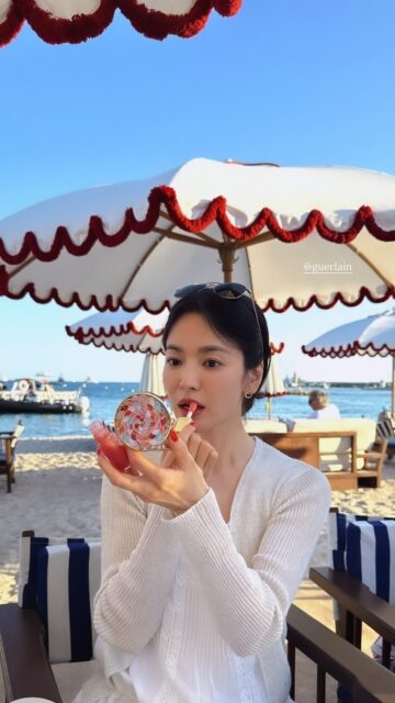 Song Hye Kyo cứ thế này ai mà chịu nổi!- Ảnh 1.