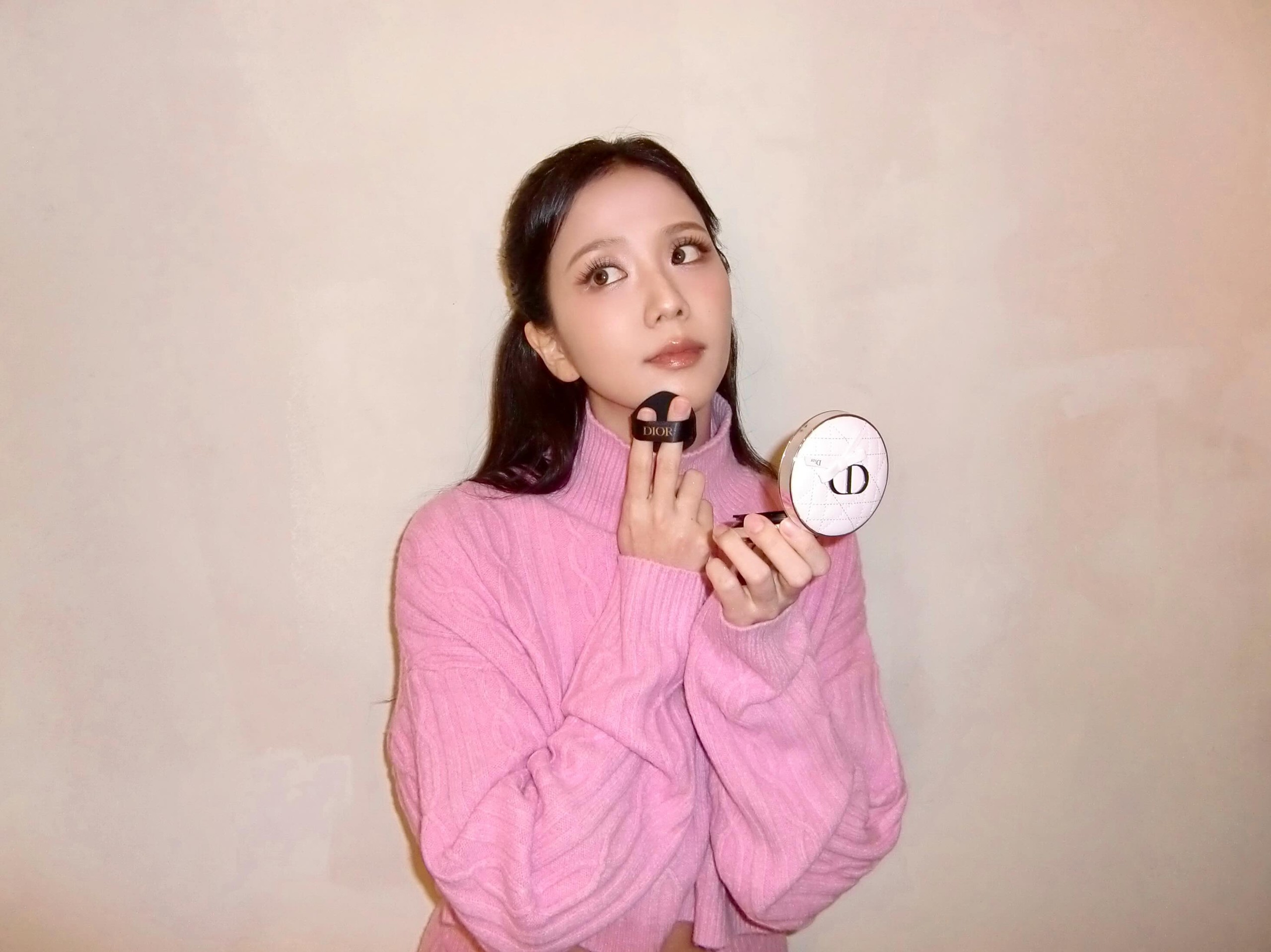 Jisoo (BLACKPINK) vô tư lộ mặt thật, quên luôn mình là ai khi “dìm hàng” bạn thân nổi tiếng- Ảnh 4.