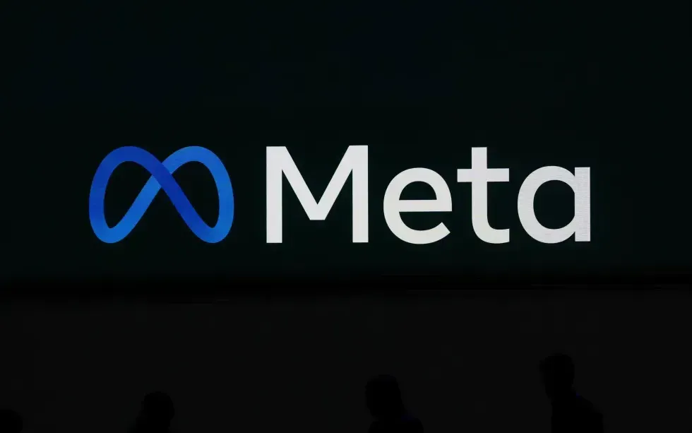 Logo Meta tại hội nghị dành cho nhà phát triển AI LlamaCon 2025 ở Menlo Park, bang California, Mỹ, ngày 29/4/2025. (Ảnh: AP)