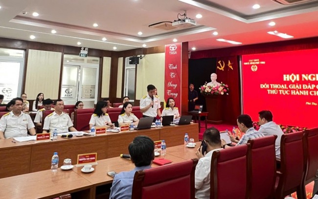 Thuế tỉnh Phú Thọ đối thoại với doanh nghiệp hoạt động trong Khu công nghiệp Thụy Vân