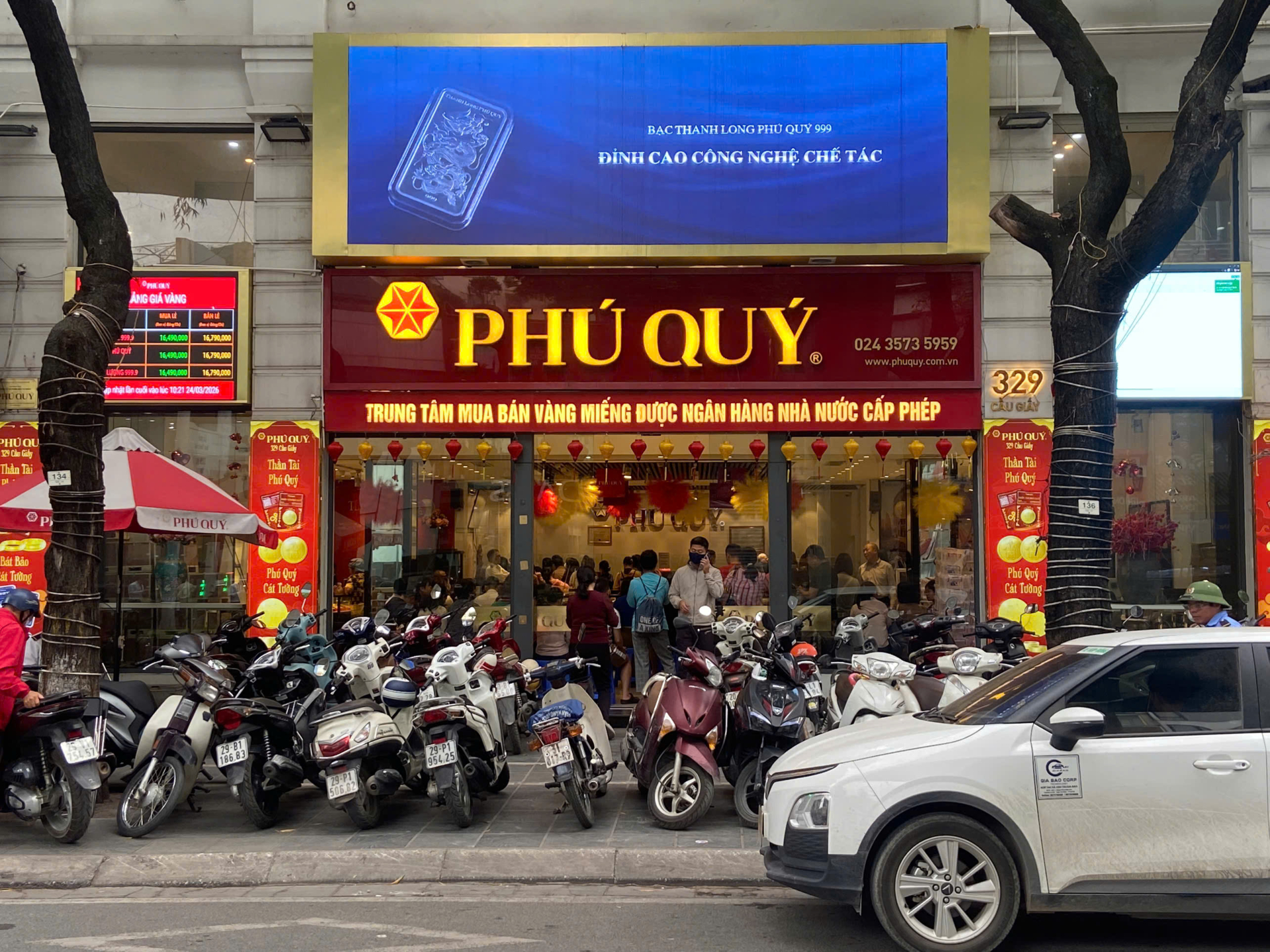 Vì sao vàng 18-19 triệu/chỉ thì tranh nhau xếp hàng, giờ còn 14,38 triệu lại không thấy ai?- Ảnh 4.