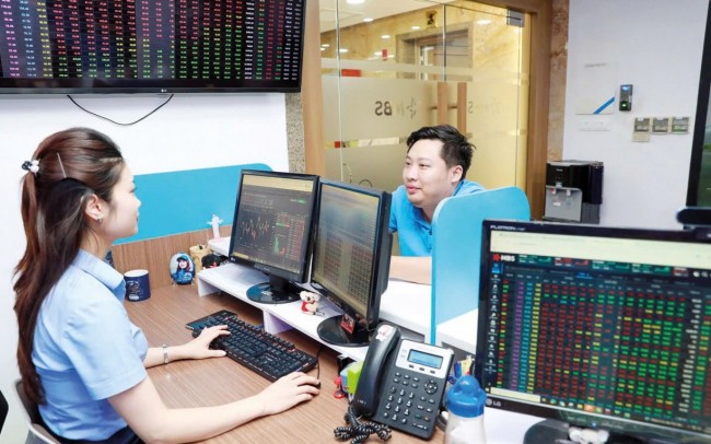 Thoái vốn nhà nước, nâng tỷ lệ cổ phiếu tự do chuyển nhượng đón dòng vốn ngoại dài hạn Thoái vốn nhà nước, nâng tỷ lệ cổ phiếu tự do chuyển nhượng đón dòng vốn ngoại dài hạn