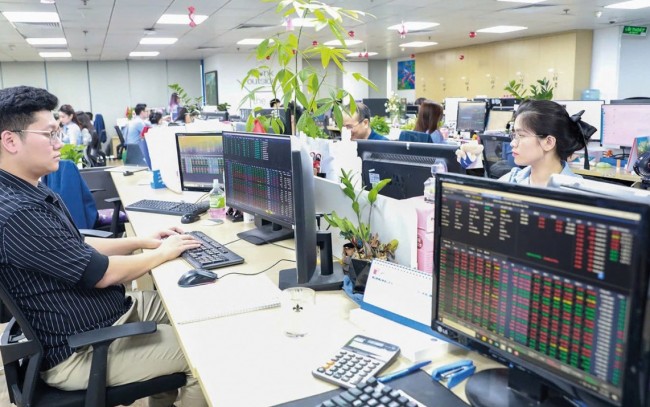 Mở rộng nguồn cung hàng hóa, nâng tầm thị trường chứng khoán