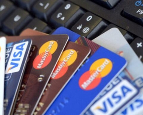 Tất cả người đang sử dụng tài khoản ngân hàng đặc biệt chú ý