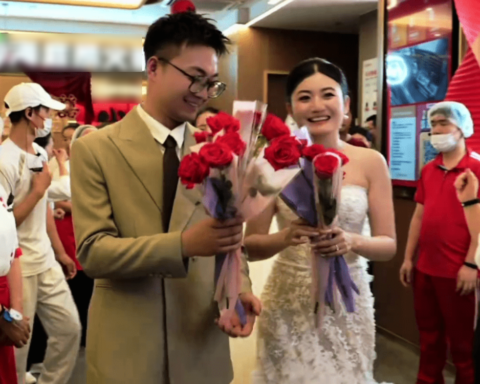 Cặp đôi tổ chức đám cưới ở Haidilao, mời 305 khách, đãi 30 bàn tiệc: Công khai hóa đơn khiến nhiều người bất ngờ