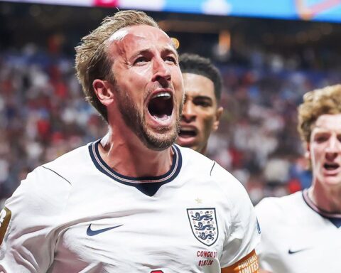 Harry Kane hóa “người hùng” lập cú đúp giúp Anh ngược dòng nghẹt thở 2-1 CHDC Congo, giành quyền vào vòng 1/8 gặp Mexico