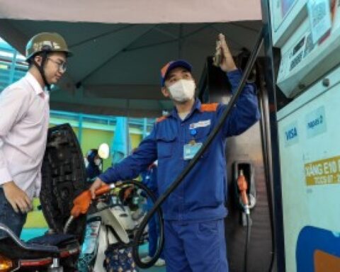 Chính phủ đồng ý kéo dài thời hạn ưu đãi thuế xăng dầu đến 30/9