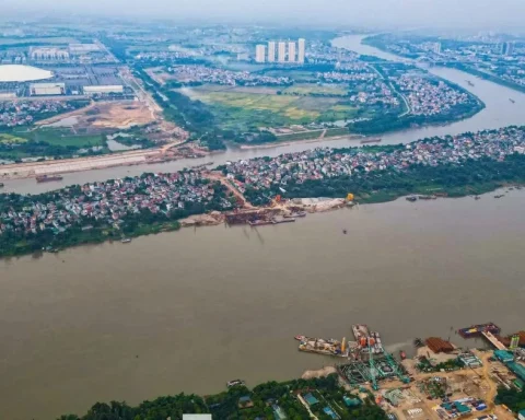 Hà Nội yêu cầu đẩy nhanh tiến độ các dự án cầu vượt sông Hồng