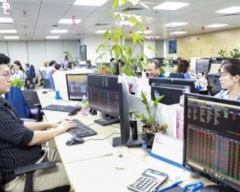 Nhiều doanh nghiệp niêm yết tăng trưởng lợi nhuận tích cực trong quý II/2026
