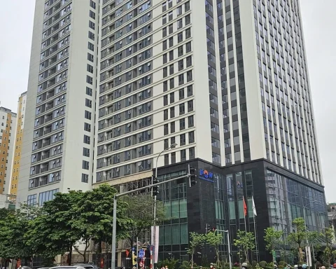 Chung cư ‘đất vàng’ Hà Nội nhiều lần trễ hẹn bàn giao nhà bất ngờ hoạt động ‘chui’