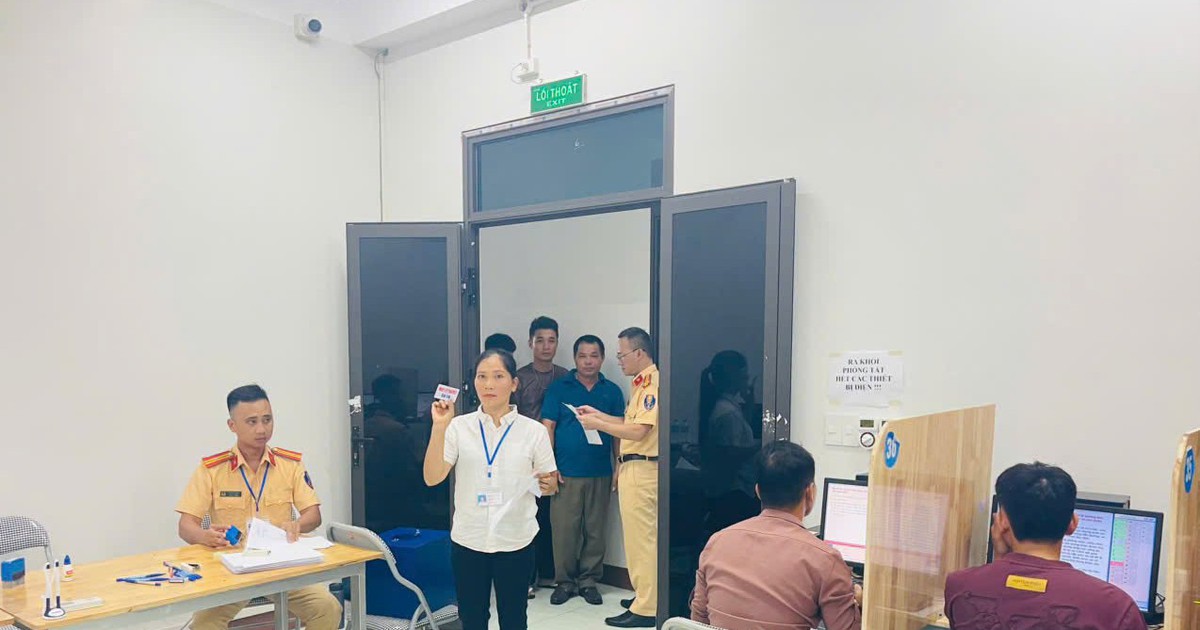 Tất cả người dân có bằng lái xe chú ý quy định thời gian cấp đổi mới nhất từ Bộ Công an