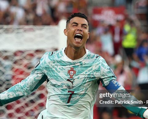 Ronaldo ghi bàn, Bồ Đào Nha thắng 2-1 Croatia trong trận đấu “điên rồ” nhất lịch sử World Cup bù giờ 19 phút
