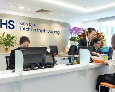 Quỹ ngoại Phần Lan bán ra 3 triệu cổ phiếu SHS
